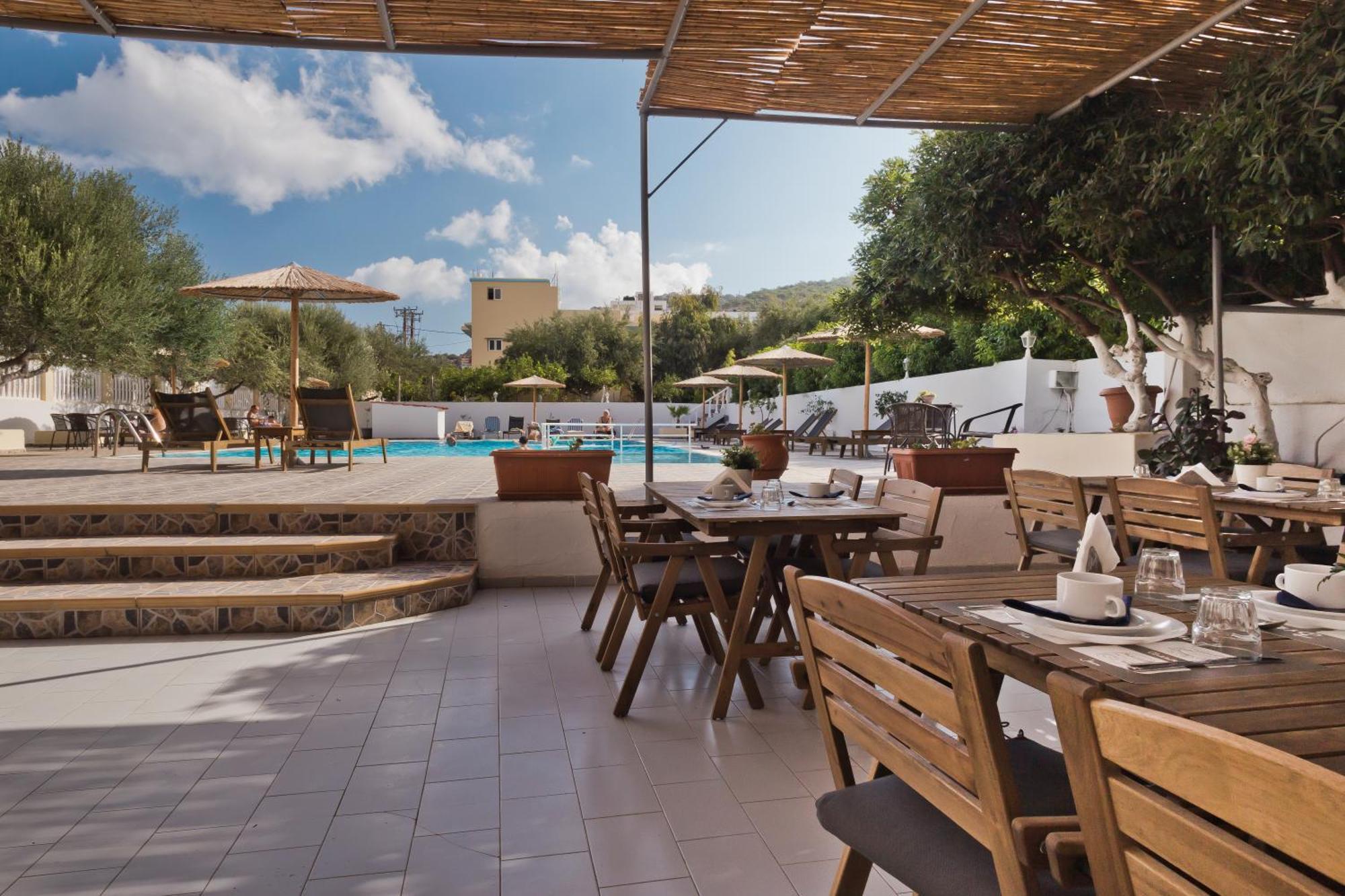 كارباثوس Regina Studios & Hotel المظهر الخارجي الصورة