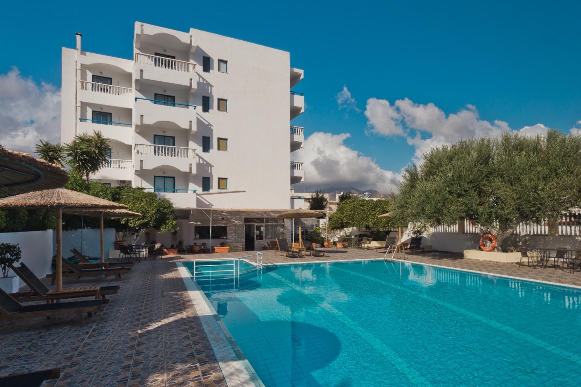 كارباثوس Regina Studios & Hotel المظهر الخارجي الصورة