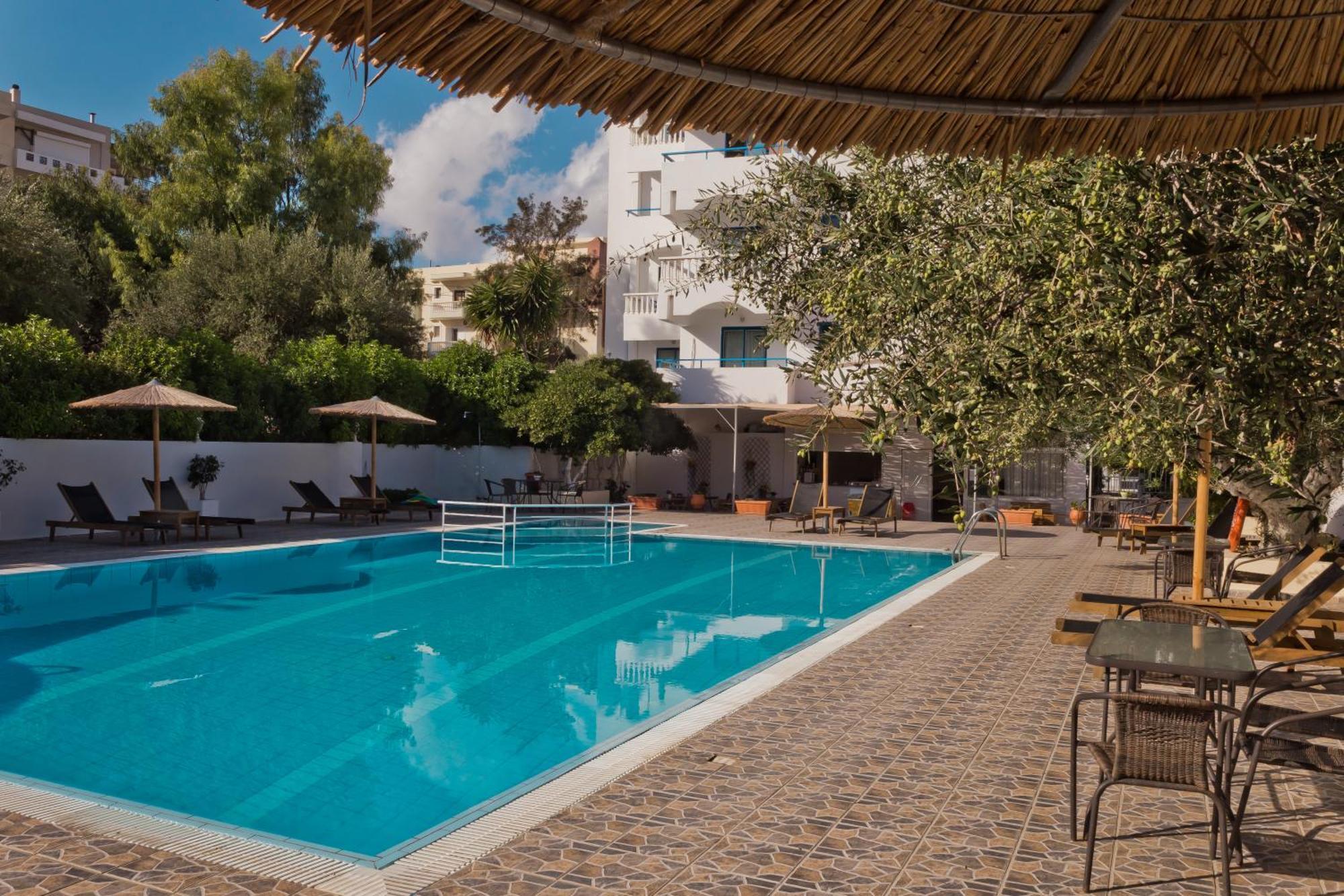 كارباثوس Regina Studios & Hotel المظهر الخارجي الصورة