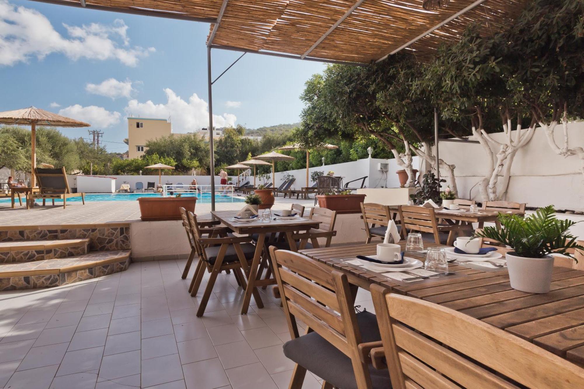 كارباثوس Regina Studios & Hotel المظهر الخارجي الصورة