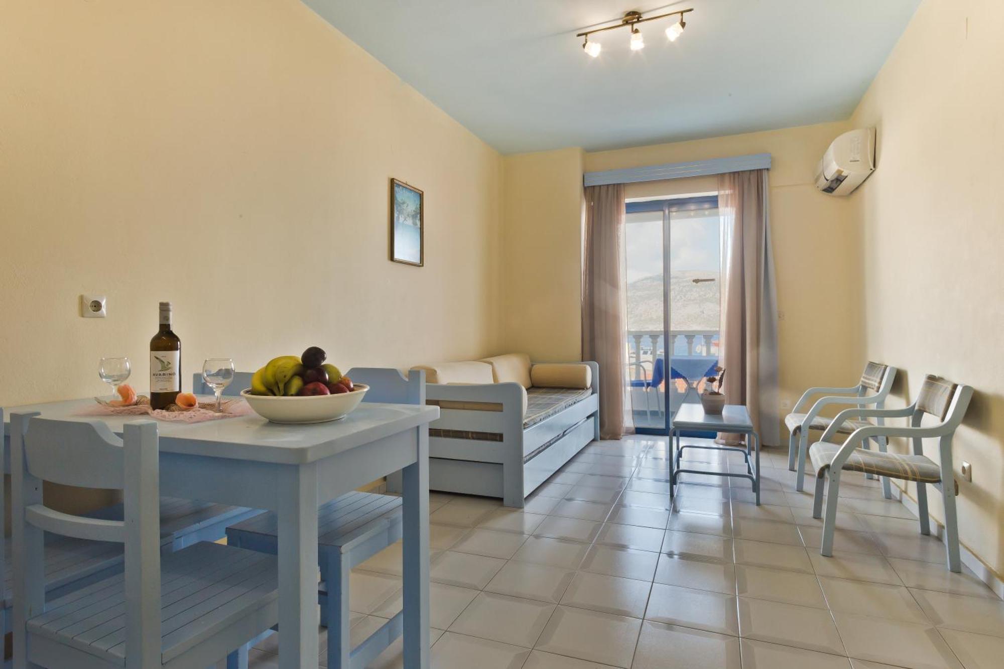 كارباثوس Regina Studios & Hotel المظهر الخارجي الصورة