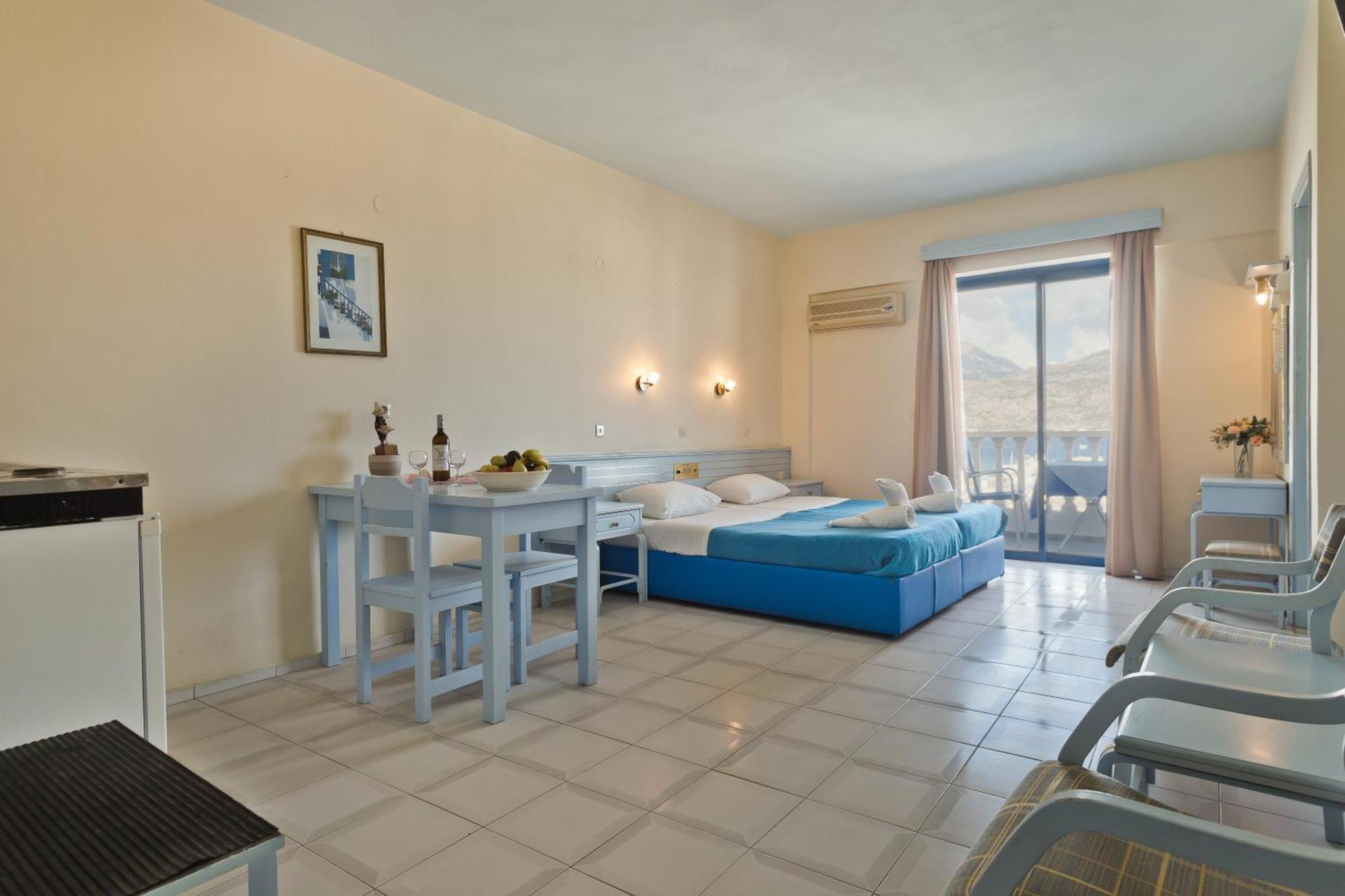 كارباثوس Regina Studios & Hotel المظهر الخارجي الصورة