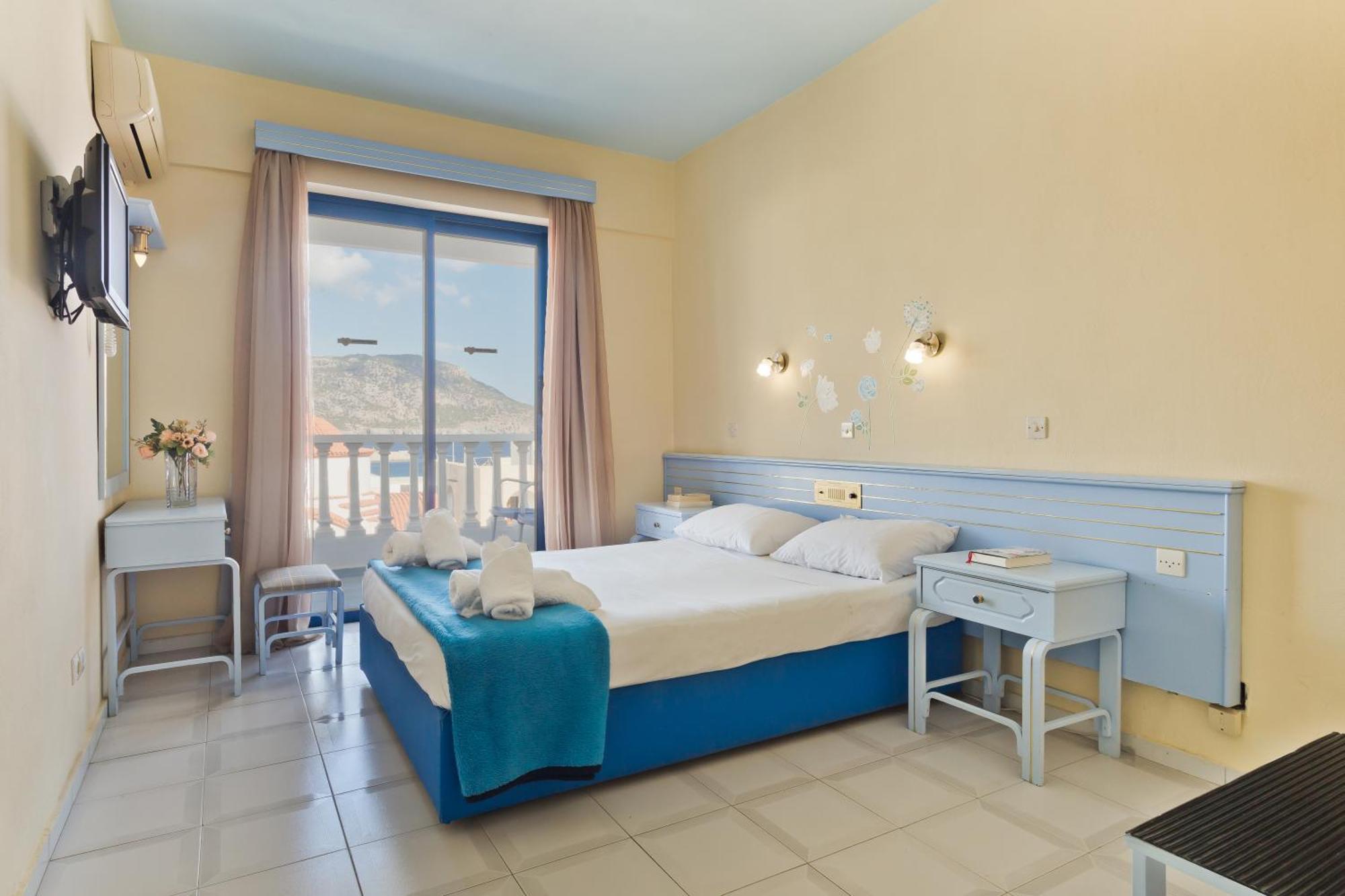 كارباثوس Regina Studios & Hotel المظهر الخارجي الصورة