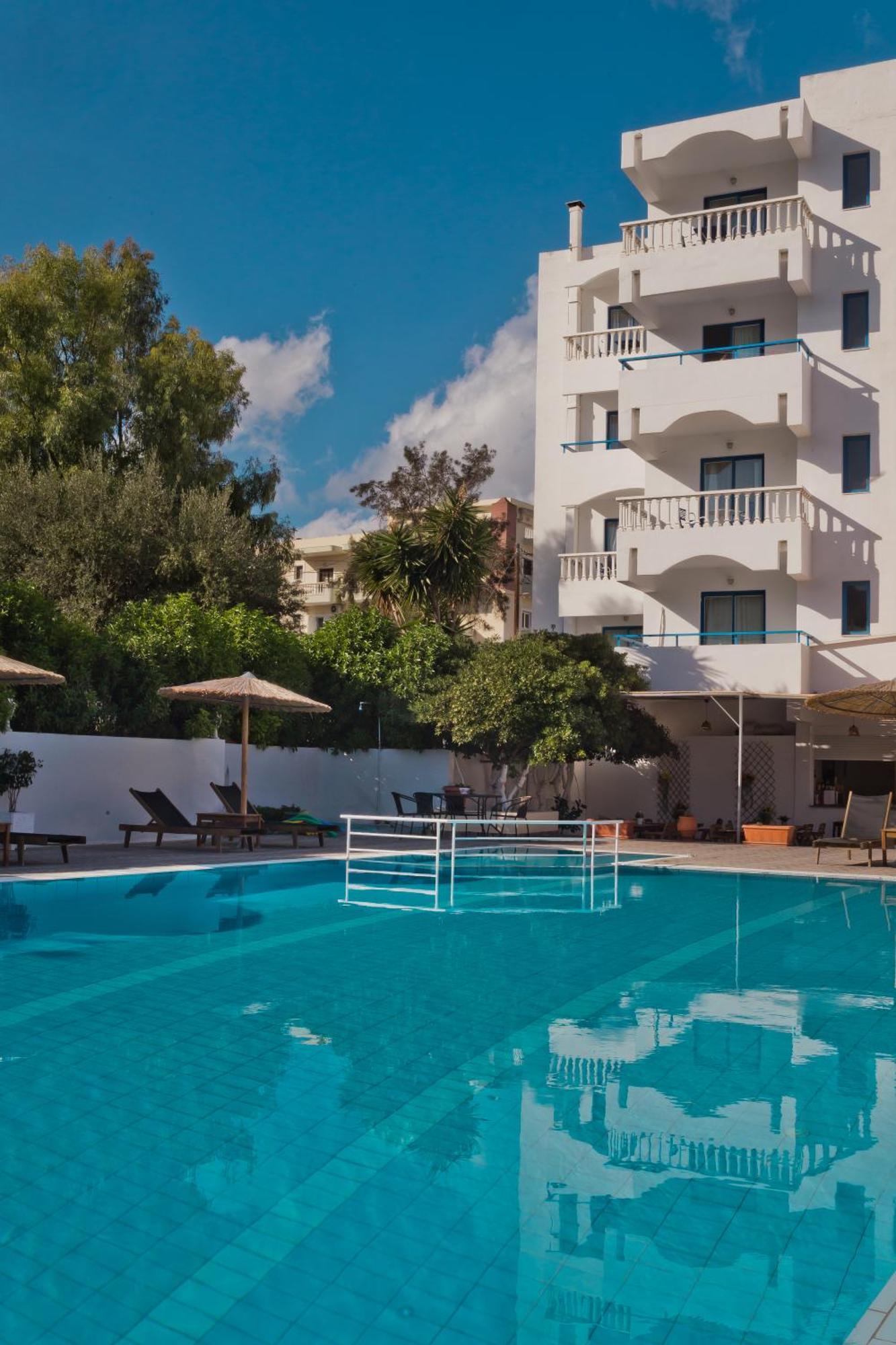 كارباثوس Regina Studios & Hotel المظهر الخارجي الصورة