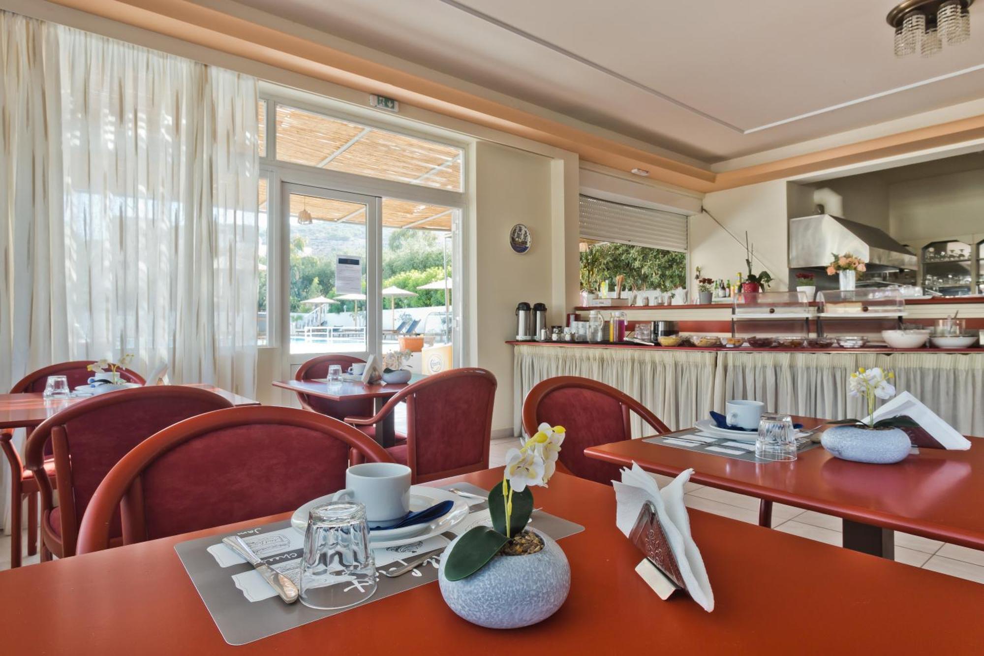 كارباثوس Regina Studios & Hotel المظهر الخارجي الصورة