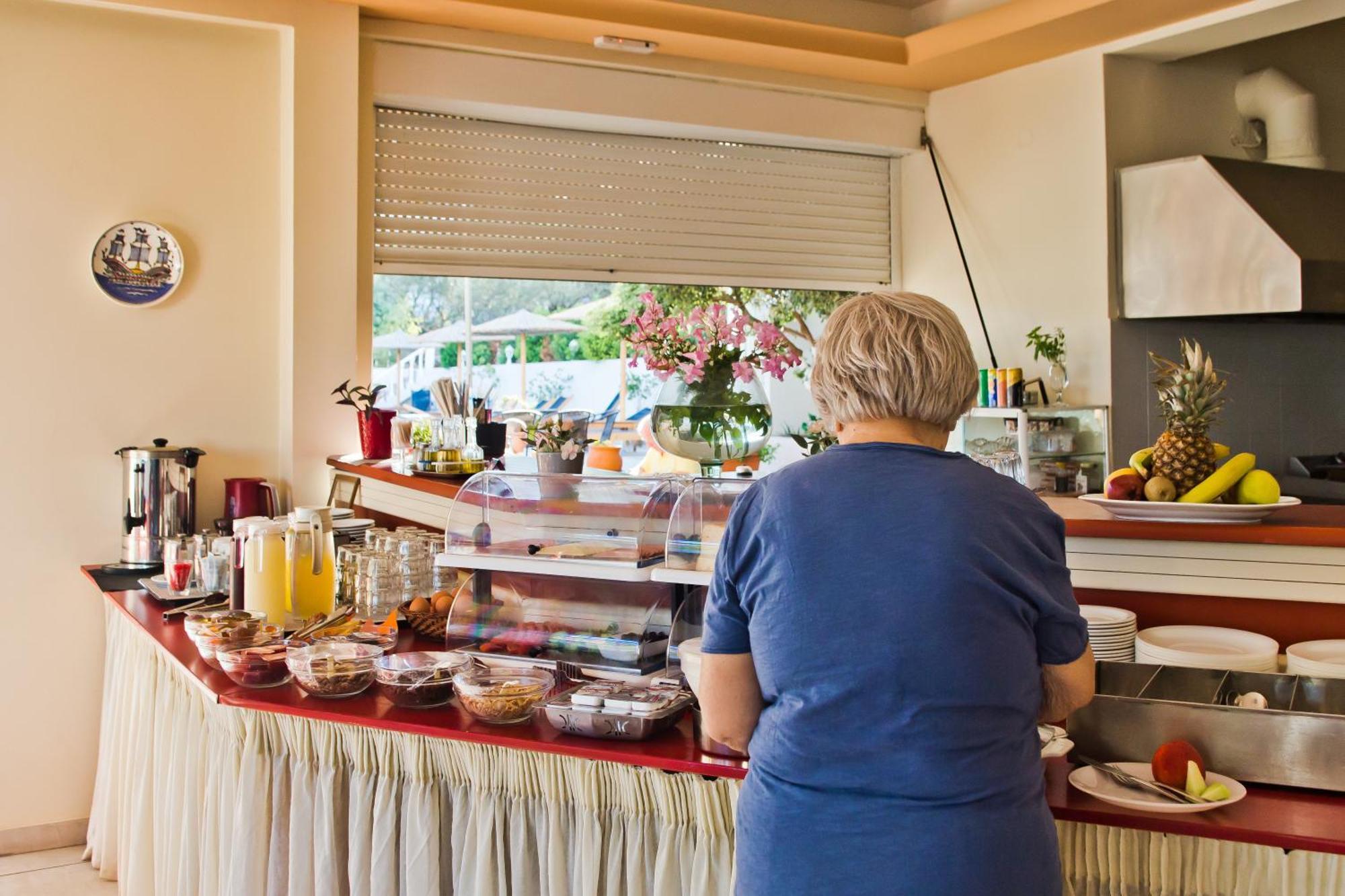 كارباثوس Regina Studios & Hotel المظهر الخارجي الصورة