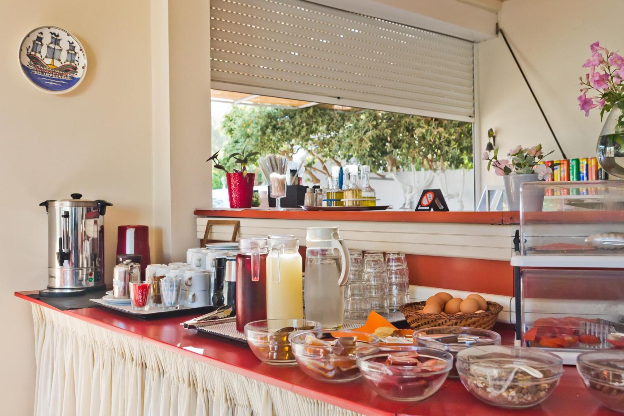 كارباثوس Regina Studios & Hotel المظهر الخارجي الصورة