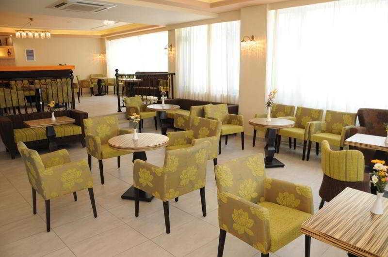كارباثوس Regina Studios & Hotel المظهر الخارجي الصورة
