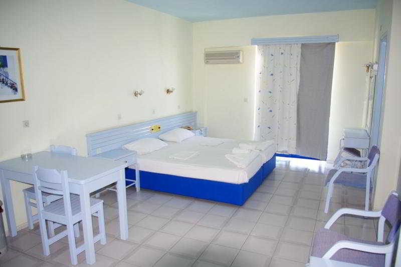 كارباثوس Regina Studios & Hotel المظهر الخارجي الصورة